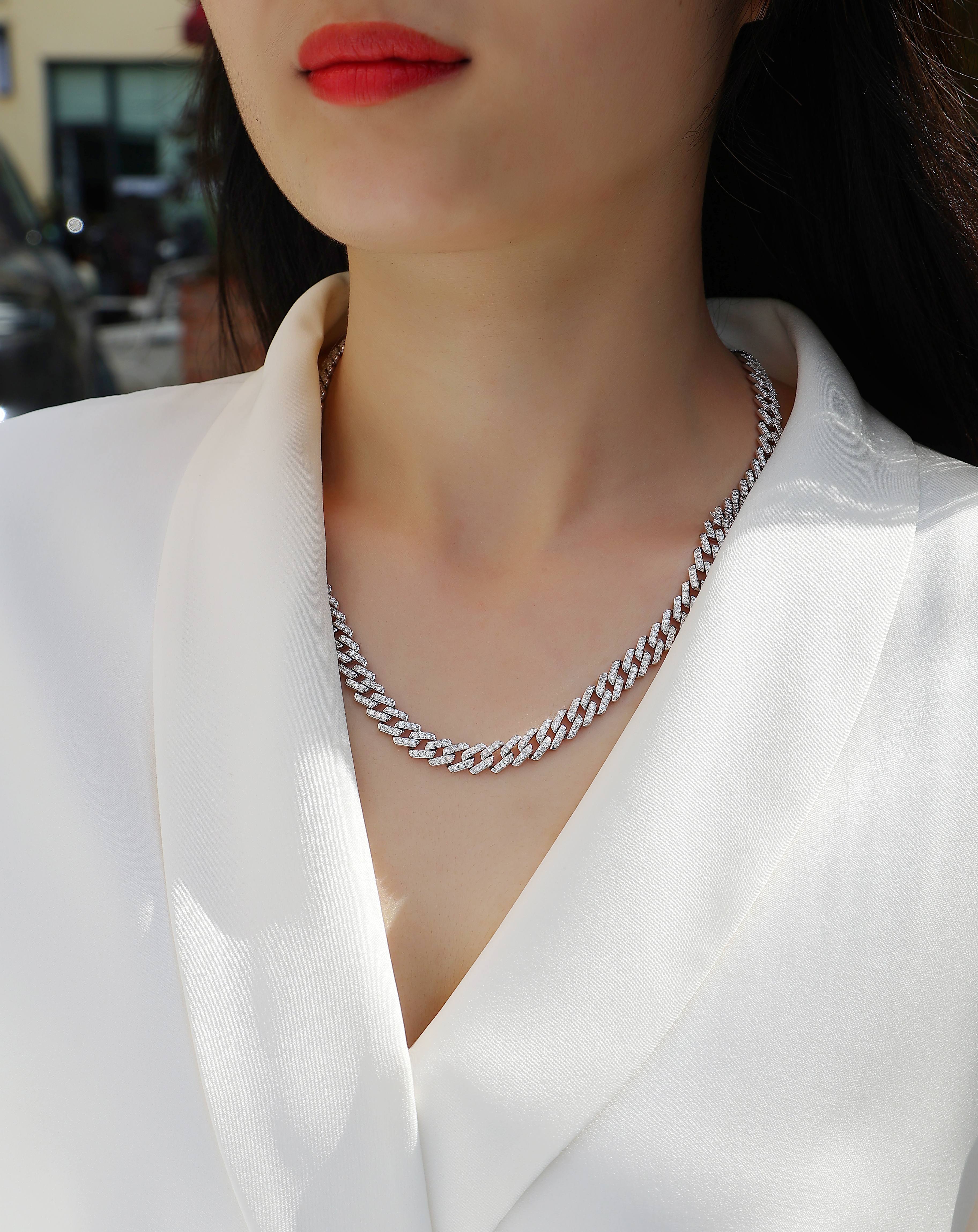 Mayfly Mercury - A Luxurious And Fashionable Light Luxury Jewelry Necklace Pendant Set With Top-quality Moissanite, S925 Silver-plated Platinum