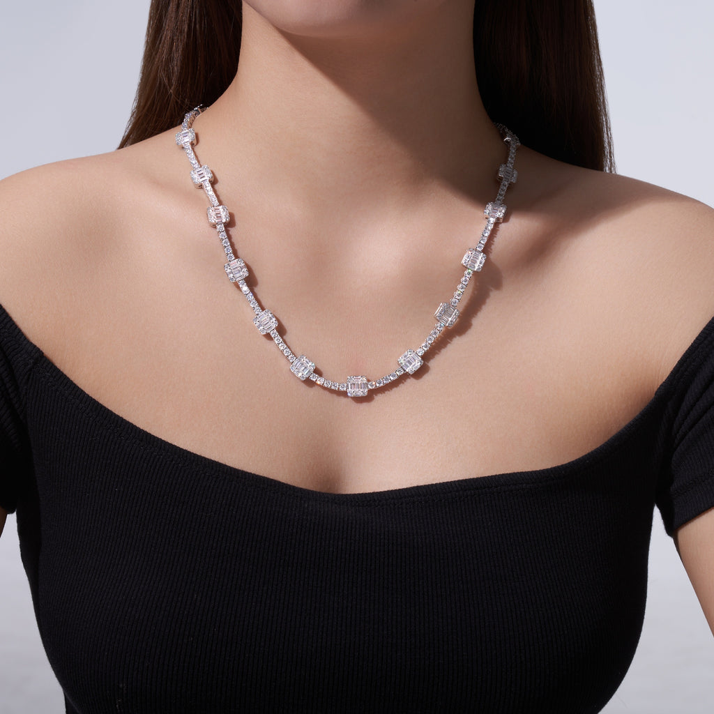 A Luxurious And Fashionable Minimalist Jewelry Pendant Necklace Set With Top-quality Moissanite, Made Of S925 Silver Electroplated With Platinum.